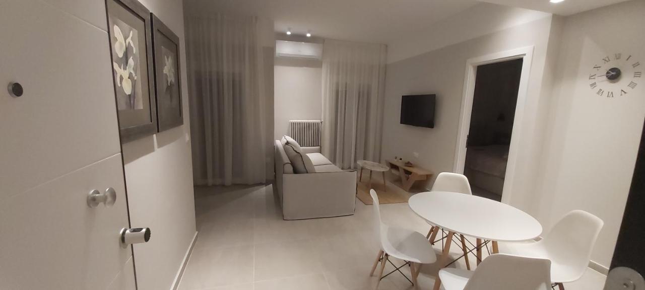 Theta Θ2 Luxury Apartment'S テッサロニキ エクステリア 写真